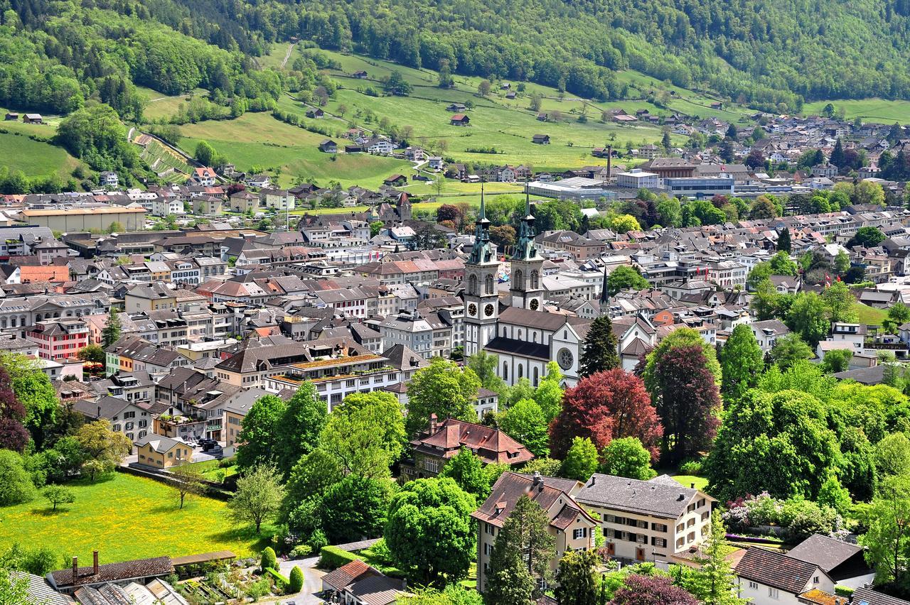 Hotel Freihof Glarus Kültér fotó